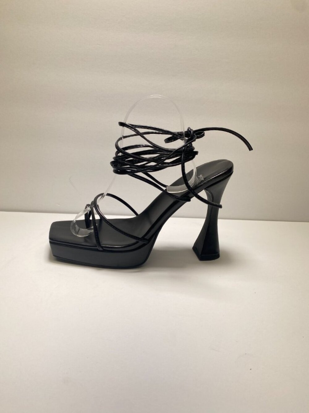 Jeffrey Campbell Women's Black Straapy Heel Presecco Sandal sz 11